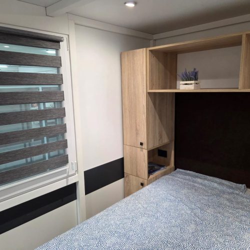 09-bedroom-master-window